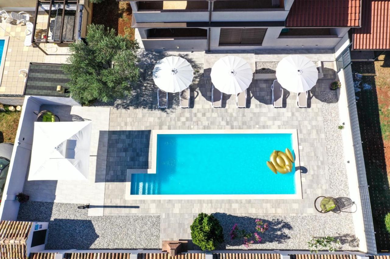 Apartment Nina With Private Pool Nova Vas  Екстер'єр фото